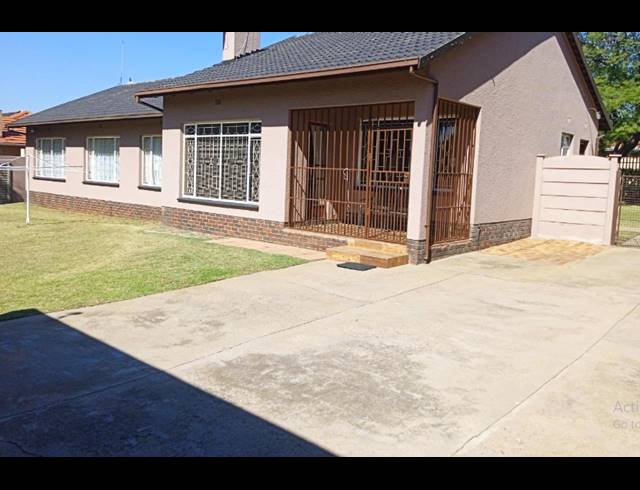 5 BEDROOM HOUSE FOR SALE IN TULISA PARK